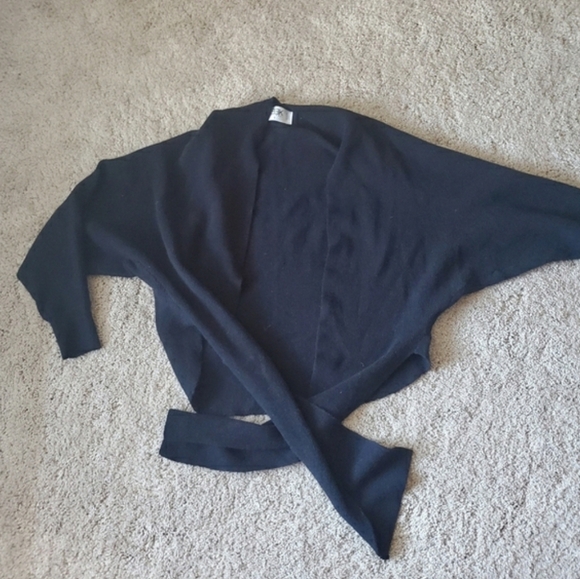 LF Seek The Label Black Front-Tie Sweater … - Picture 1 of 5